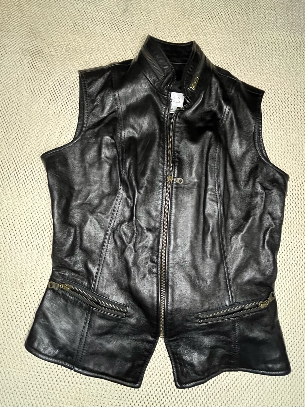 Vakko leather vest women size Medium